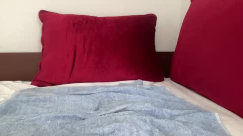 Snapshot of tan_and_spicy chatting on September 30, 6:02 pm tan and spicy online show from September 30, 6:02 pm