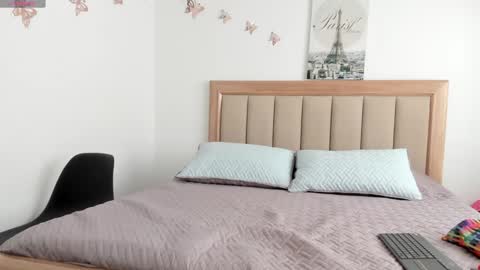 Snapshot of taniacarterr chatting on December 16, 3:32 pm TaniaCarter online show from December 16, 3:32 pm