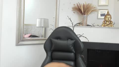 Snapshot of taniacarterr chatting on January 30, 9:14 pm TaniaCarter online show from January 30, 9:14 pm