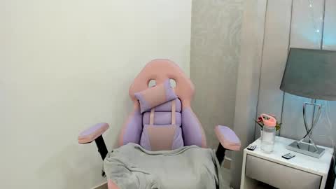 Snapshot of taniacarterr chatting on February 19, 2:44 pm TaniaCarter online show from February 19, 2:44 pm