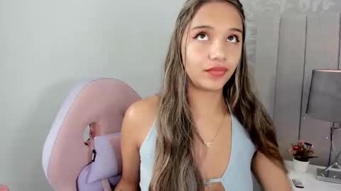 Snapshot of taniacarterr chatting on March 3, 3:09 pm TaniaCarter online show from March 3, 3:09 pm