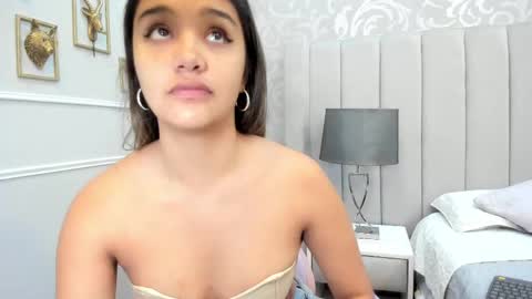 Snapshot of taniacarterr chatting on September 10, 11:32 am TaniaCarter online show from September 10, 11:32 am