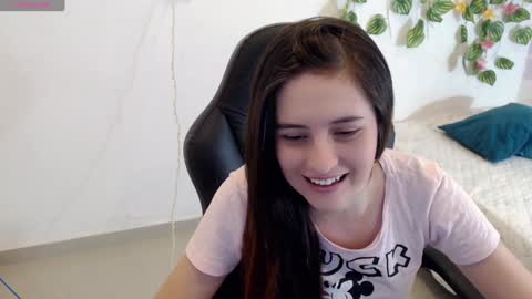 Snapshot of taniadevil_69 chatting on December 26, 4:47 pm Tania  online show from December 26, 4:47 pm
