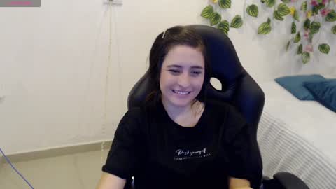 Snapshot of taniadevil_69 chatting on January 13, 3:36 pm Tania  online show from January 13, 3:36 pm