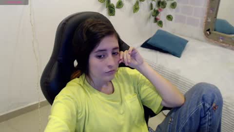 Snapshot of taniadevil_69 chatting on January 21, 4:37 pm Tania  online show from January 21, 4:37 pm