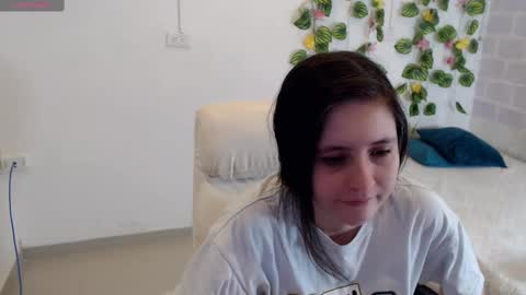 Snapshot of taniadevil_69 chatting on October 9, 3:54 pm Tania  online show from October 9, 3:54 pm