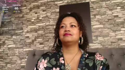 Snapshot of taniajhons chatting on October 12, 3:00 pm TaniaJhons online show from October 12, 3:00 pm