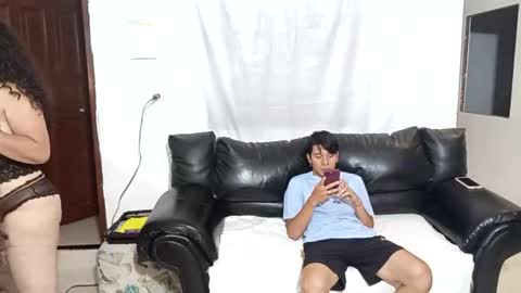 taniamilf69 online show from November 24, 8:30 pm