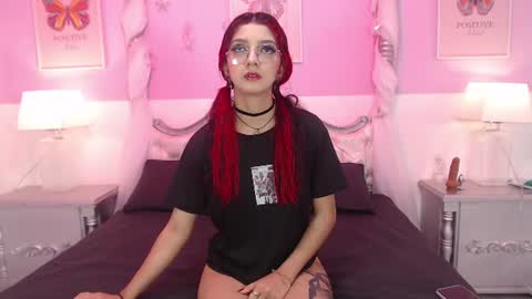 Snapshot of taniapierce chatting on June 11, 11:41 am Tania Pierce online show from June 11, 11:41 am