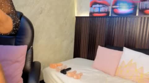 Tanisha online show from March 19, 10:58 pm