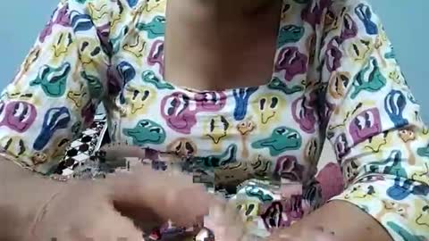 Snapshot of taniya_roy4628 chatting on May 2, 3:28 pm taniya_roy4628 online show from May 2, 3:28 pm