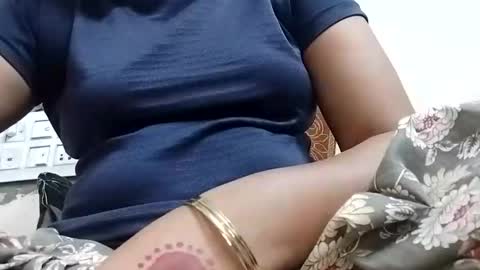 Snapshot of taniya_roy4628 chatting on May 24, 2:55 pm taniya_roy4628 online show from May 24, 2:55 pm