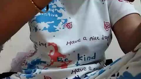 Snapshot of taniya_roy4628 chatting on May 30, 8:00 am taniya_roy4628 online show from May 30, 8:00 am