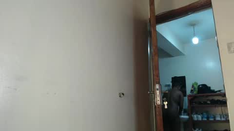 Snapshot of tannia004 chatting on June 16, 12:41 pm tania online show from June 16, 12:41 pm