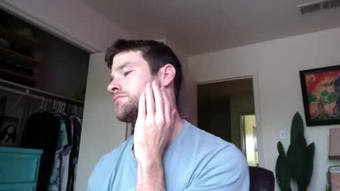 Snapshot of tantrichealing chatting on May 1, 4:33 pm Dr. Love online show from May 1, 4:33 pm