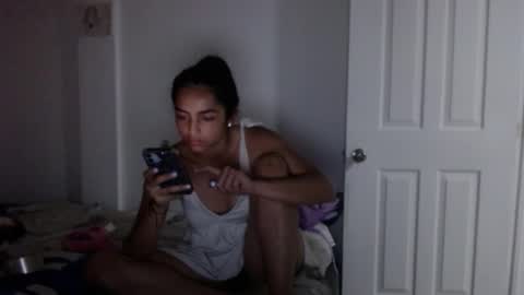 Angeline  Follow  online show from March 22, 12:14 am