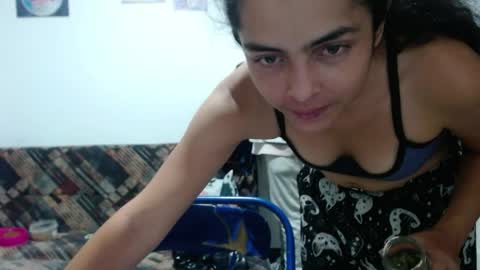 Angeline  Follow  online show from May 15, 11:12 pm
