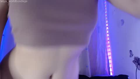 Snapshot of tanya_worldbondage chatting on June 5, 11:43 pm tanya online show from June 5, 11:43 pm