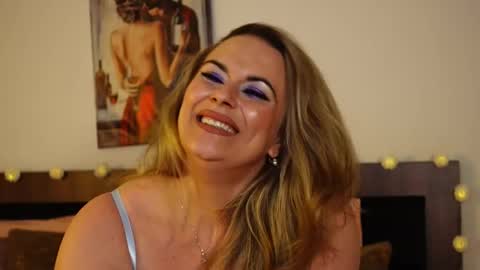Snapshot of tanyajade88 chatting on October 15, 7:47 pm TanyaJade online show from October 15, 7:47 pm