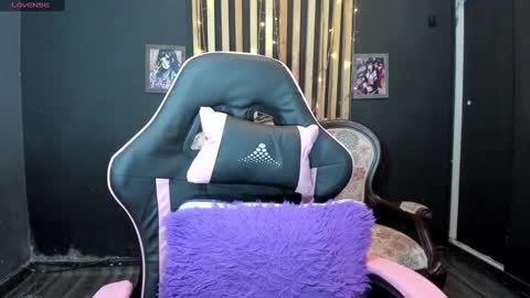 Snapshot of tara_joi chatting on January 10, 3:48 pm Tara online show from January 10, 3:48 pm