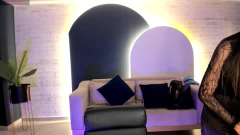 Tara Lawrence online show from November 25, 3:50 am