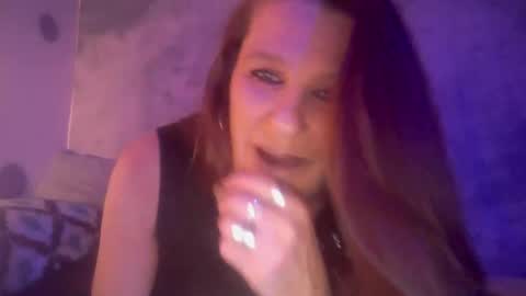 tara lynn online show from December 7, 7:38 am