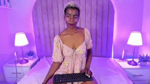 taramasud_ online show from February 25, 12:09 am