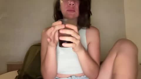 Snapshot of tarcymoon chatting on July 21, 2:03 am tracypussy online show from July 21, 2:03 am