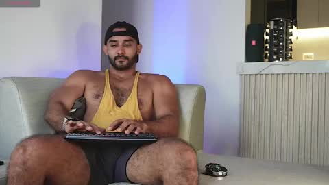 Snapshot of tarek_dan chatting on September 26, 8:46 pm Tarek online show from September 26, 8:46 pm