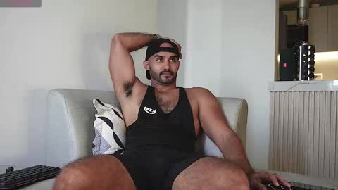 Snapshot of tarek_dan chatting on September 29, 7:51 pm Tarek online show from September 29, 7:51 pm