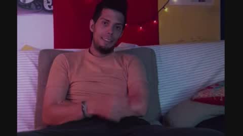 Snapshot of tarian_xxx chatting on February 6, 10:29 am T J online show from February 6, 10:29 am