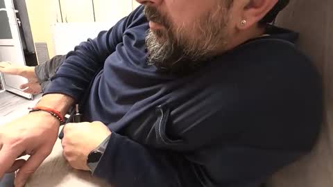 Snapshot of tarkan198 chatting on December 13, 7:53 pm tarkan198 online show from December 13, 7:53 pm