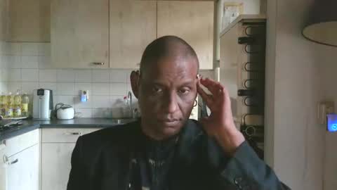 Genaro Thode online show from February 27, 3:12 pm