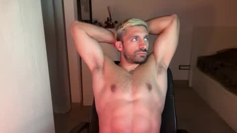 tarquit8 online show from October 3, 8:17 pm