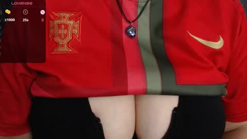 tarrant_ online show from February 11, 2:14 am