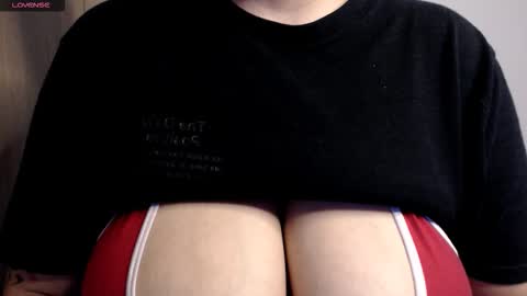 tarrant_ online show from January 6, 11:18 pm