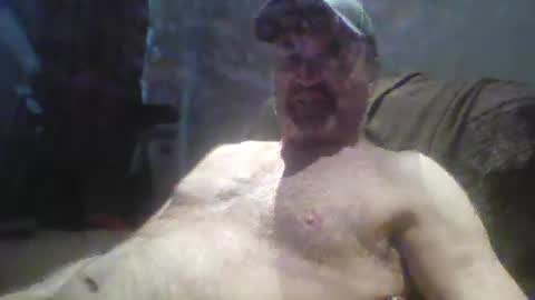 Snapshot of tarzeny77 chatting on May 4, 4:47 pm tarzeny77 online show from May 4, 4:47 pm