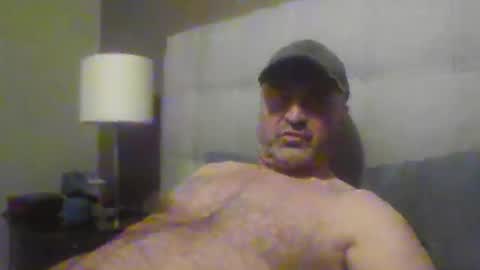 Snapshot of tarzeny77 chatting on May 18, 2:40 am tarzeny77 online show from May 18, 2:40 am