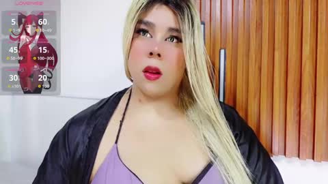 Snapshot of tasha_gatti chatting on May 13, 5:43 pm instagram Gattitasha online show from May 13, 5:43 pm