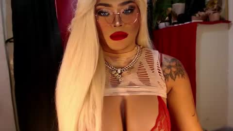 Snapshot of tasha_goddess chatting on June 13, 7:39 am tashaa online show from June 13, 7:39 am