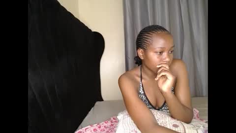 Snapshot of tasha_kimmy chatting on September 12, 6:08 pm Ireen online show from September 12, 6:08 pm