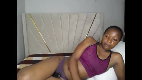Snapshot of tasha_kimmy chatting on May 13, 1:36 am Ireen online show from May 13, 1:36 am