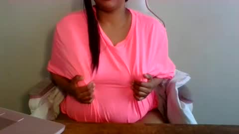 Snapshot of tasha_sky chatting on February 21, 10:15 pm tasha_sky online show from February 21, 10:15 pm