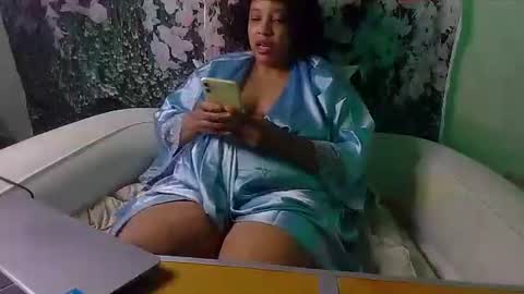 Snapshot of tasha_sky chatting on November 20, 5:29 am tasha_sky online show from November 20, 5:29 am