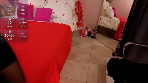 Snapshot of tashahoney chatting on October 25, 9:20 pm Tasha online show from October 25, 9:20 pm