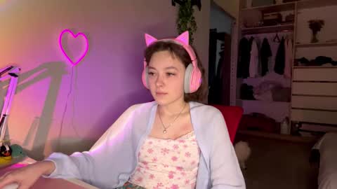 Darlin online show from February 18, 10:06 pm