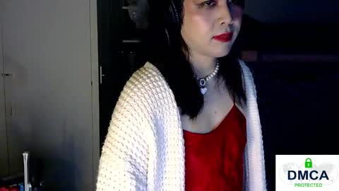 Snapshot of tashakai chatting on February 4, 1:27 pm TashaKai online show from February 4, 1:27 pm