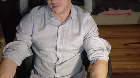 Snapshot of taskataska07 chatting on January 3, 4:16 pm Carlenjoyswithoil online show from January 3, 4:16 pm