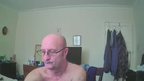 Snapshot of taslicks0739 chatting on March 5, 8:54 am Tas online show from March 5, 8:54 am