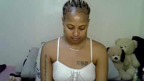 Snapshot of tastie_t chatting on April 7, 1:55 pm tastie_t online show from April 7, 1:55 pm